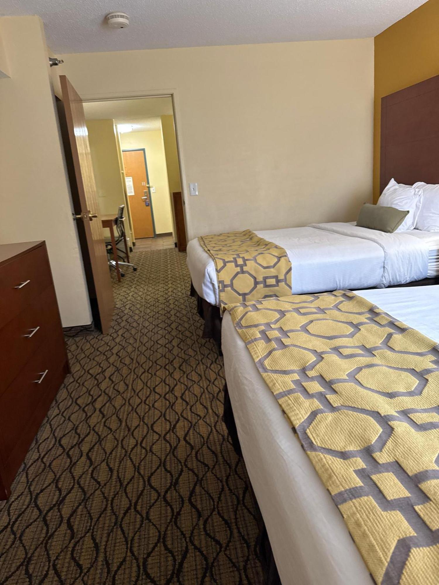 Baymont By Wyndham Mishawaka South Bend Area Hotel Exterior foto