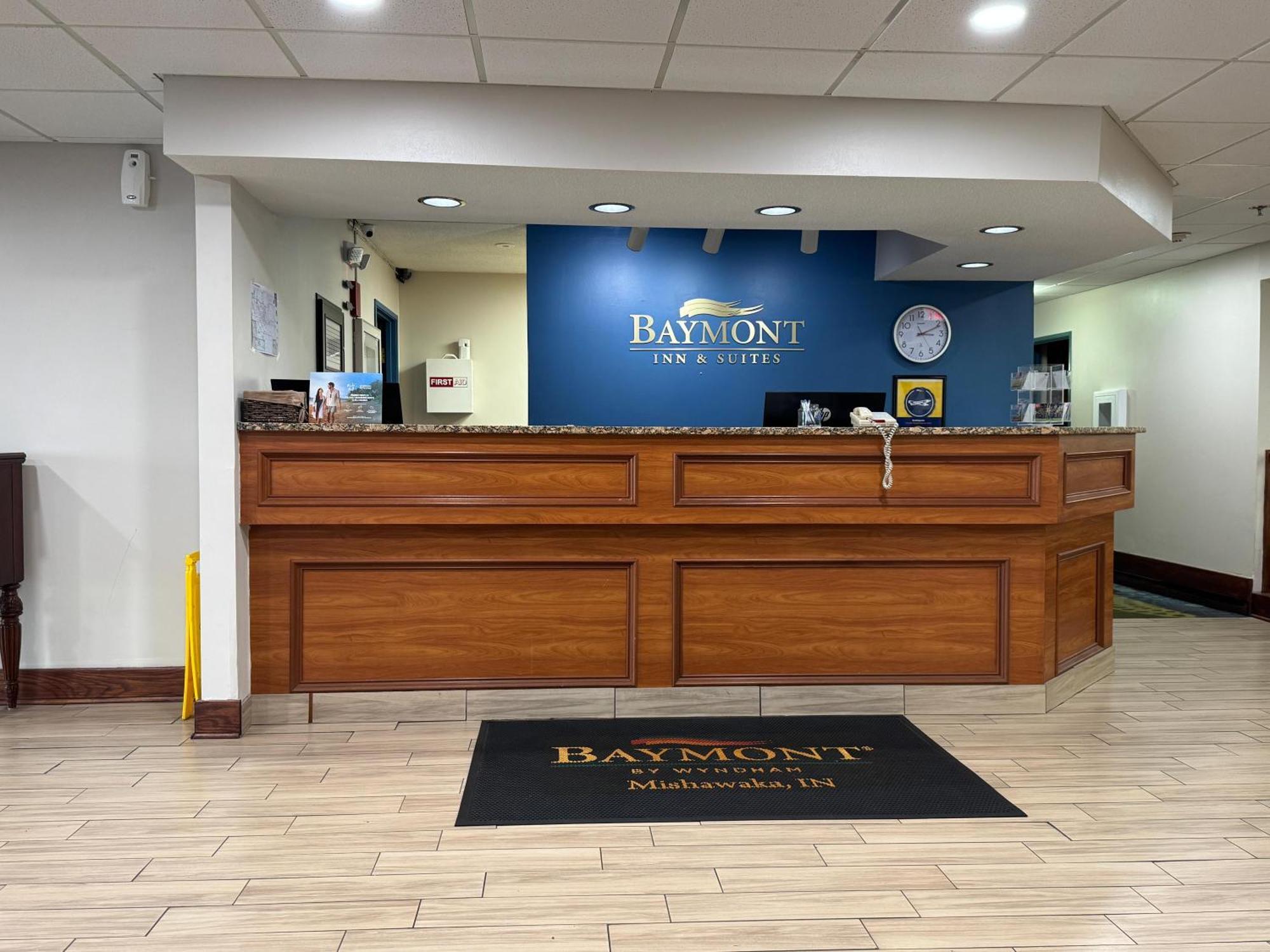 Baymont By Wyndham Mishawaka South Bend Area Hotel Exterior foto